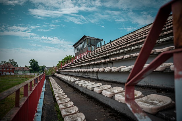 场中始终保 场中始终保